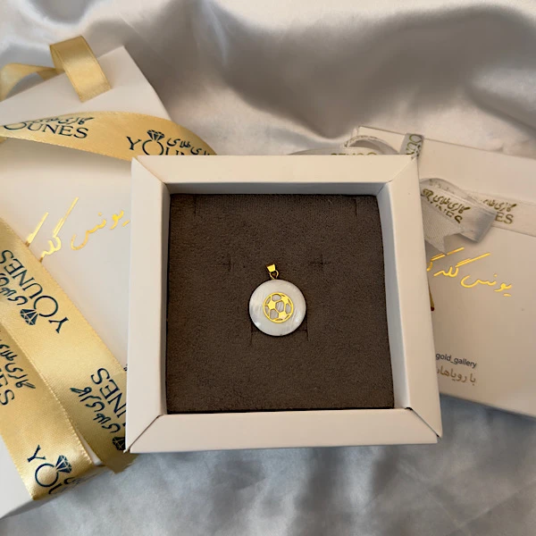 آویز طلا صدفی توپ 2cm